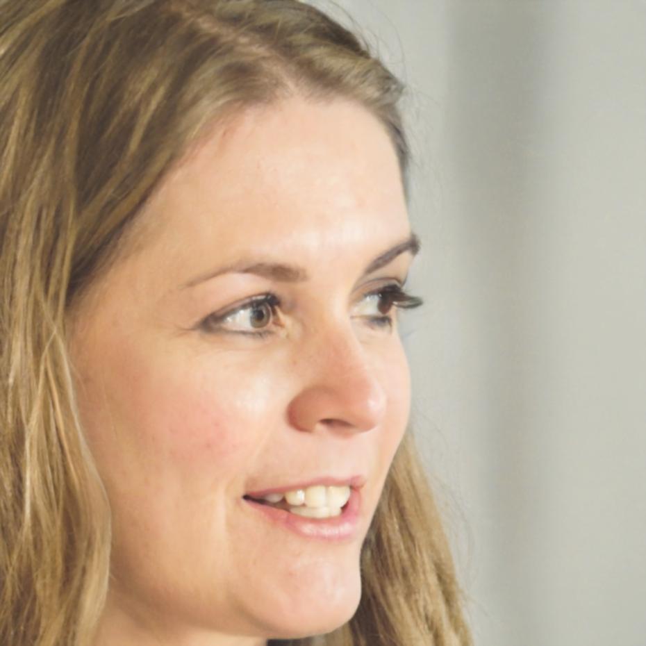 Porträt von Dr. Marlene Hoffmann, Finanzanalystin